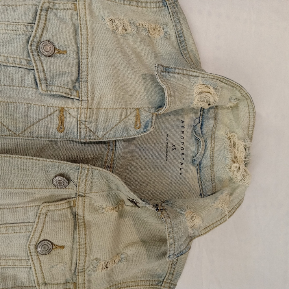 Aeropostale Women's Faded Blue Ripped Denim Jacket Size XS - Picture 14 of 16